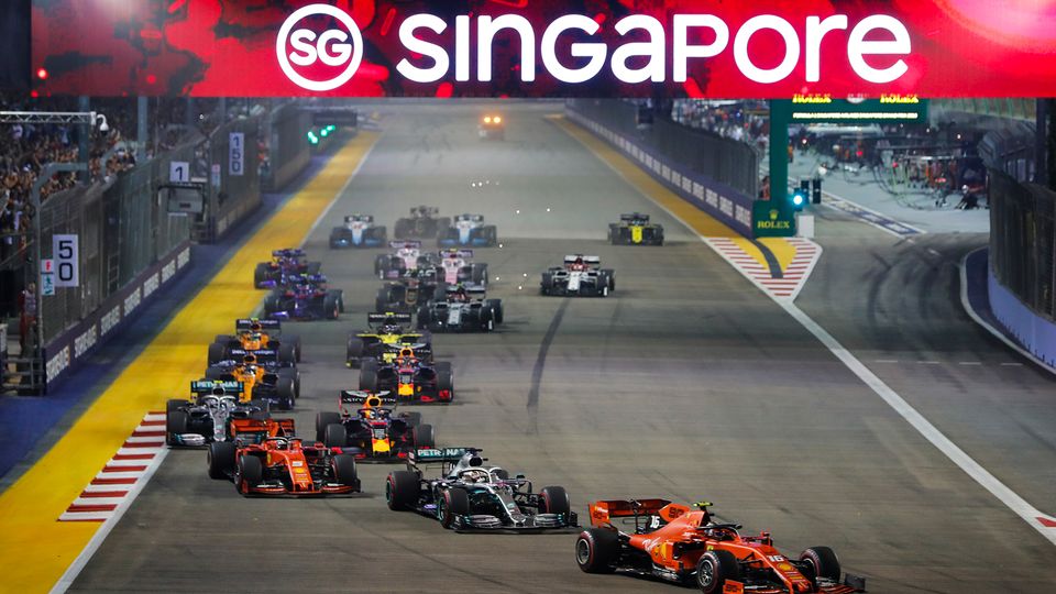 Racing Under the Stars: A Thrilling Journey Through the Singapore Grand Prix